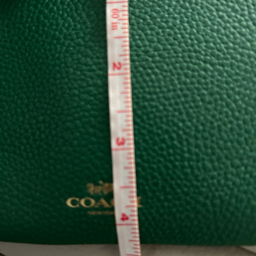 HOST PICK! NWT COACH WRISTLET-Pebble leather-Beautiful Green! - Picture 7 of 8